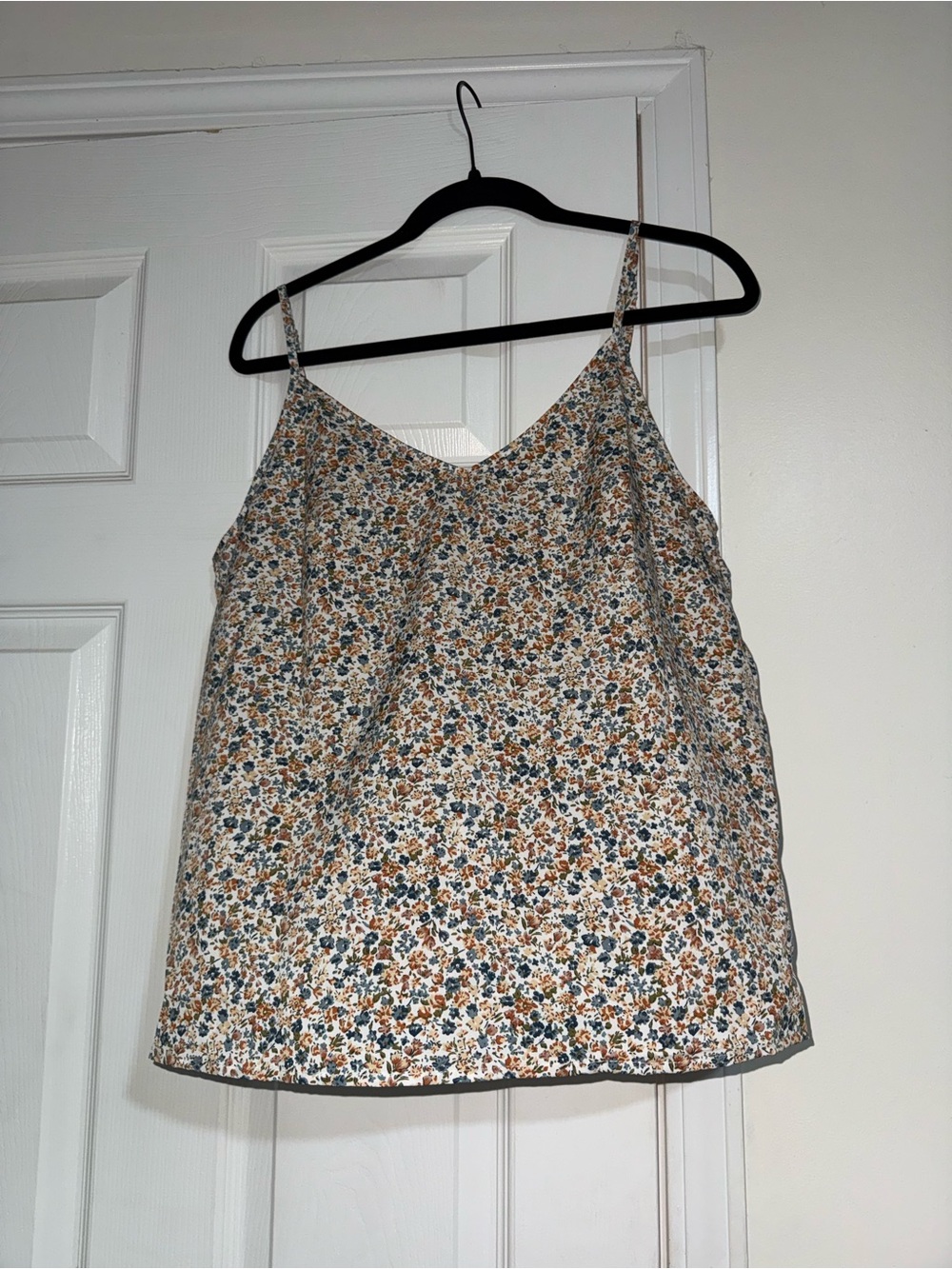 SHEIN Cream Floral Spaghetti-Strap Cami